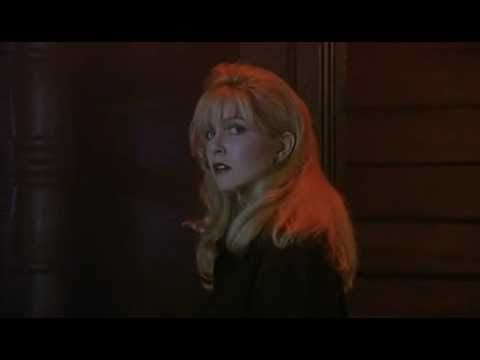 Twin Peaks ( Fire Walk With Me) - bar scene (Julee Cruise - Questions In A World Of Blue)