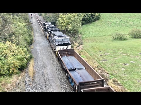 4 Locomotives Move Steel Slabs Train W/DPUs Under Me!  Wild Animal & Jersey Central Lines Locomotive Video