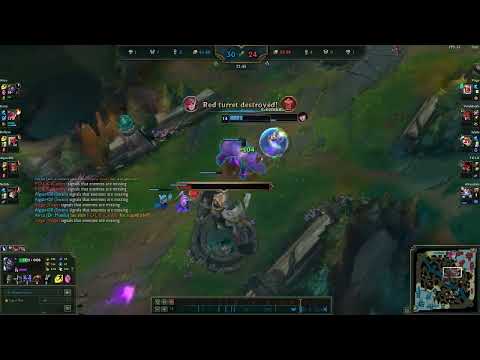 Dr. Mundo 1v9 (killing own team)