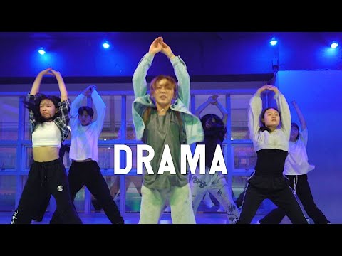Mae Muller, Ms Banks, Caitlyn Scarlett - Drama / choreography - COZY
