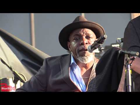 LURRIE BELL • Honey Bee • NY State Blues Fest 2019