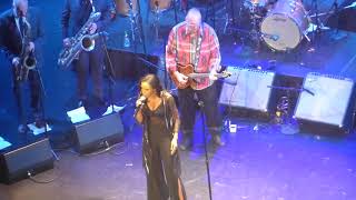 Michelle Williams - A Change Is Gonna Come (Live at the Apollo Theater)