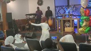 O Holy Night Tori Kelly dance ￼