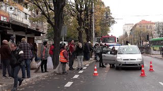 Блъснаха 11-годишно момиче на пешеходна пътека в Хасково, докато пресича на червено