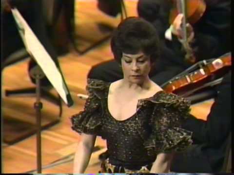 Albeniz: Sonata in D major, Castanets.Dancer: Lucero Tena, Conductor: Antoni Ros-Marbà