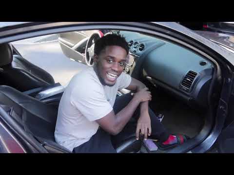 Red Dash Cover Install on Nissan Altima Coupe!