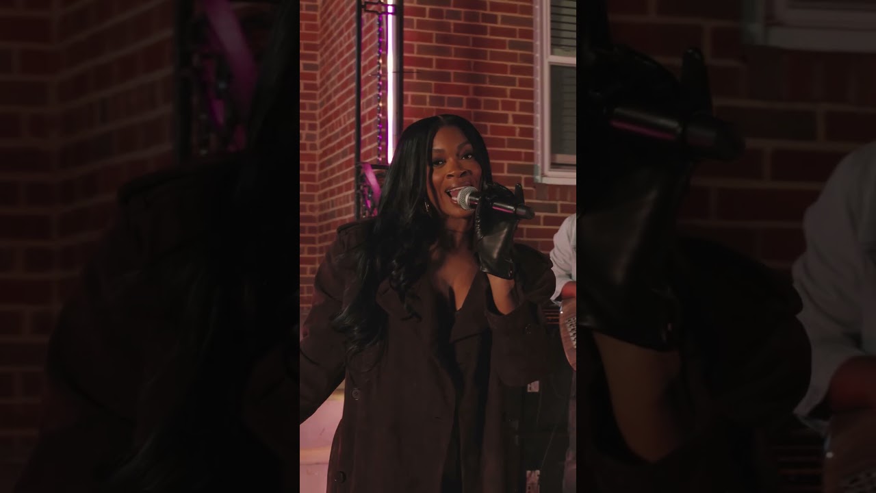 Ari Lennox - Pressure (Live From The Front Porch)