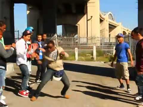 YouTube -  Young Sam Hit My Cat Dadd.mp4