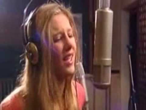 Nevena Božović Piši  mi original  video clip + lyrics & translation