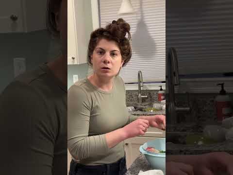 WHAT MY ITALIAN WIFE IS COOKING FOR DINNER