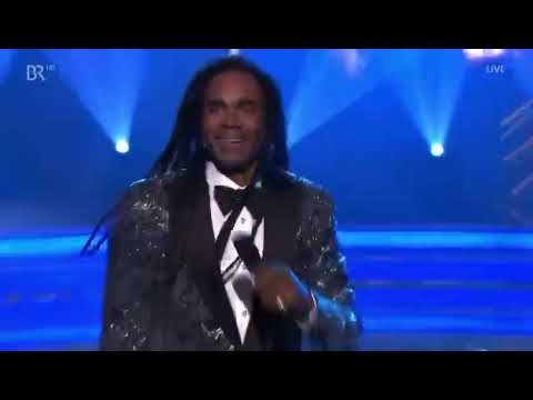 FAB MORVAN MILLI VANILLI PERFORMING LIVE GIRL YOU K OW IT’S TRUE AT BAYERISHER FESTIVAL FILMPREIS