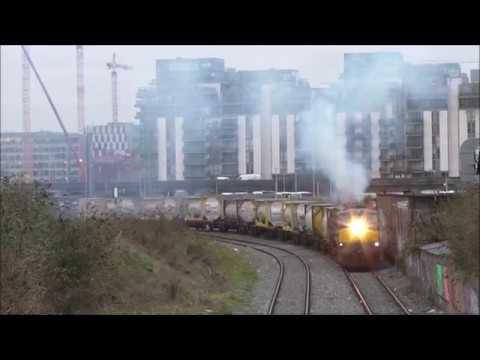 Irish Rail 071 class loco 078 passing Ossory Road on Iwt Liner 2/1/19