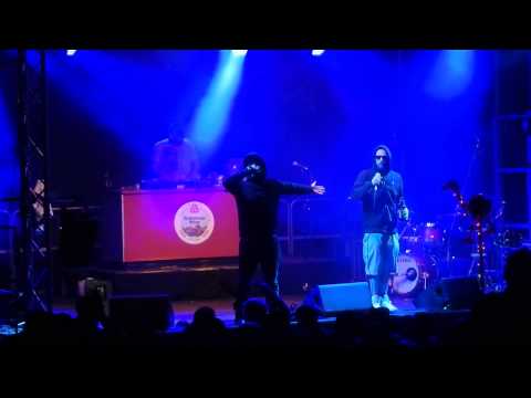 Gräm Grämsn @AgratAmAgatha2015 -4- Schwoaze Hoodies