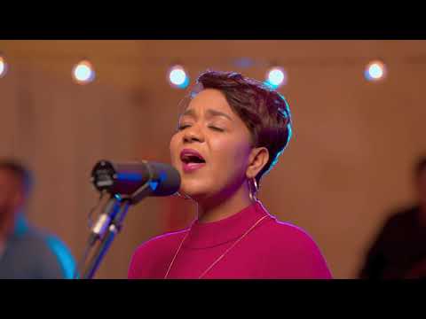 Alba Pantaleón - Abrázame María [Video Oficial]