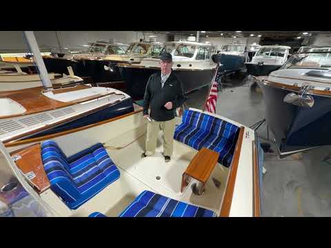 2014 Hinckley Talaria 34 VALOR Video