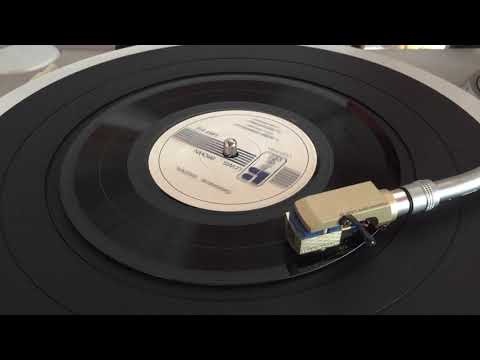 H.R. Jothipala: Raththaran Sandak (Suba Dawasak) (Film: Daahakin Ekek)