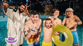 ZŮSTALI JSME PŘES NOC V AQUAPARKU?! (EXTRÉMNÍ) ZŮSTALI JSME PŘES NOC V AQUAPARKU?! (EXTRÉMNÍ)