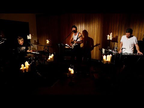 HOWLING "SIGNS" Live at JRS Studio