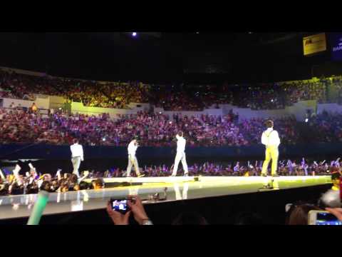 Kcon 2013 2AM Just The Way You Are Performance