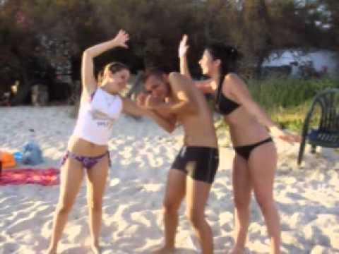 18 anni melania!tua sorella...