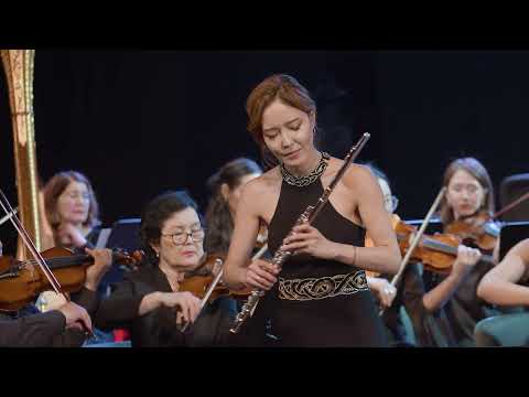 Alexey Shor's Flute Concerto No 2  performed by Jasmine Choi (world premiere)
