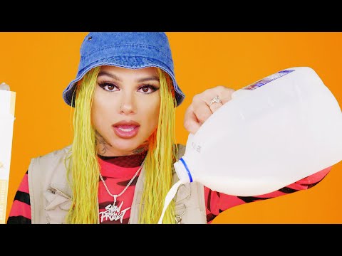 Snow Tha Product - Confleis (No Soy Santa) [Official Video]