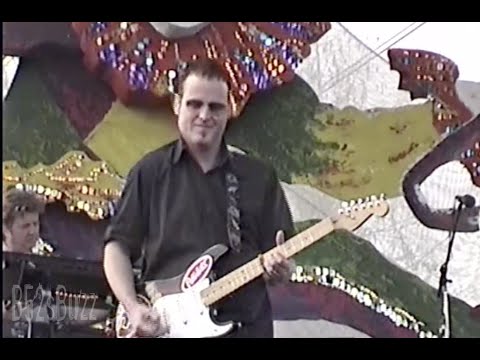 the B-52's sound check Revolution Earth