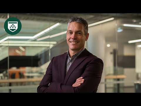 Explore the Master of Public Management