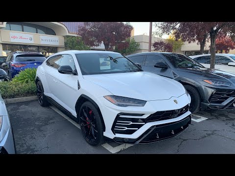 2022 Lamborghini Urus Review