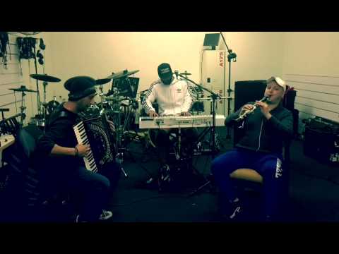 Snosti Minav Pokraj Vazi - Despina Band