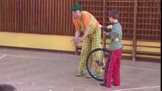 klaun Pomponi-monocykl klaun Pomponi-monocykl