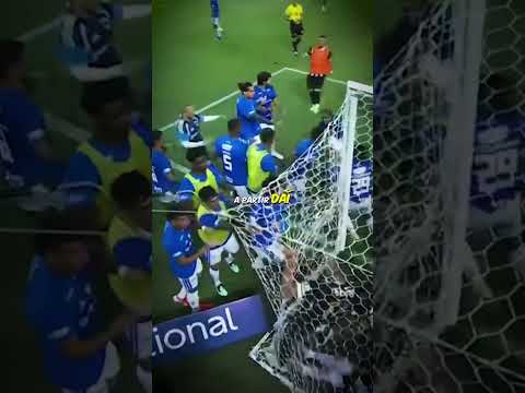 23 jogadores receberem cartões vermelhos em uma partida.🟥😱