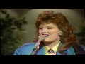 The Judds (Wynonna Judd, Naomi Judd, Ashley Judd and grandmother Polly) on Sally Jessy Raphael Show