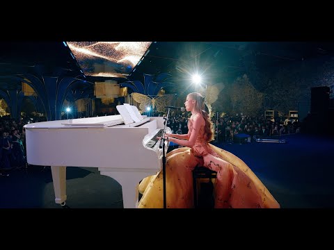Entrada Debutante Hanna Locks cantando louvor SANTO ESPÍRITO em sua festa de 15 ANOS  // 4K UltraHD
