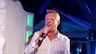 Download lagu 1 octombrie 2022 mp3