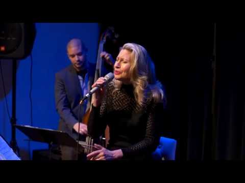LUBA MASON : TRIANGLE - "Say It" , featuring Felipe Fournier & Luques Curtis