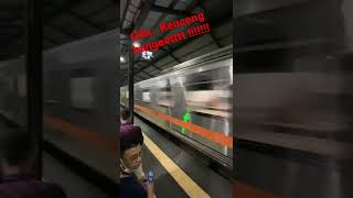 Download lagu Kereta Api BIMA Sby-Jkt Melesaat Kencang di Stasiun Ngawi #shorts mp3