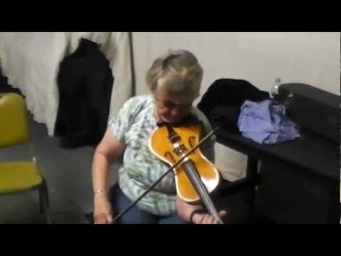 Jamming - 2012 Weaverville Fiddle Contest - Nicki Carlisle