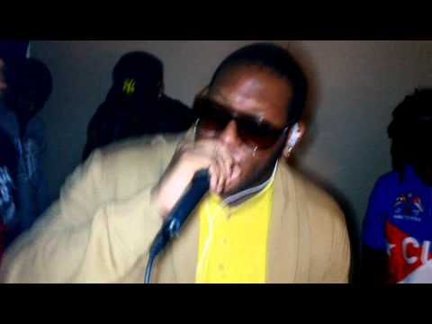 Tai J & Dosta à WEBADUB (FREESTYLE).wmv