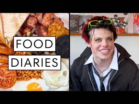 蓉蓉一天吃的東西｜美食日記。哈珀雜誌》（Harper's BAZAAR）。 (Everything Yungblud Eats In A Day | Food Diaries: Bite Size | Harper's BAZAAR)