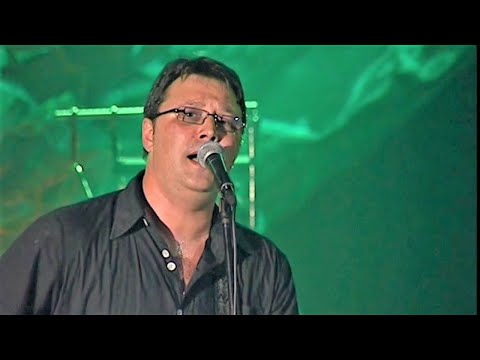 Buntovnik s razlogom - Hari Rončević [Tvornica]