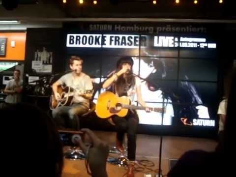 Brooke Fraser - Something in the water  (acoustic)