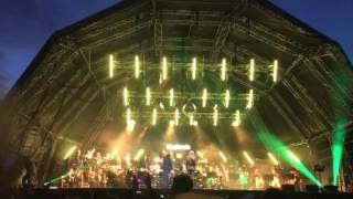 Bez slips and falls on wet stage, dancing to Voodoo Ray Hacienda Classical Sunderland