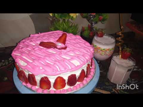 Strawberry Cake#Strawbeery Milkshake#Delicious Recipe#By Tehmeena😊