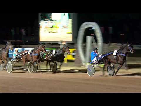 2021.12.31. 09. futam - TIPPMIX - LOVAREGYLETI DÍJ