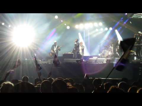 Misteur Valaire & Karim Ouellet - L'amour est un monstre st-batiste 2015