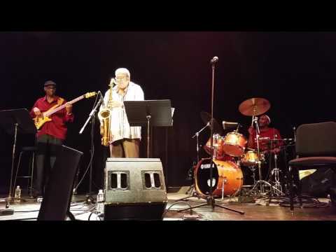 Odean Pope Trio with Gerald Veasley and Cornell Rochester(1)