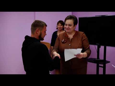 Детям-сиротам из Курска вручили документы для получения квартир