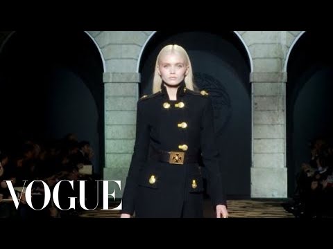 Fashion Show - Versace: Fall 2011 Ready-to-Wear