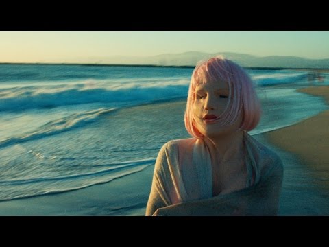 Ariel Pink - Picture Me Gone (Official Video)